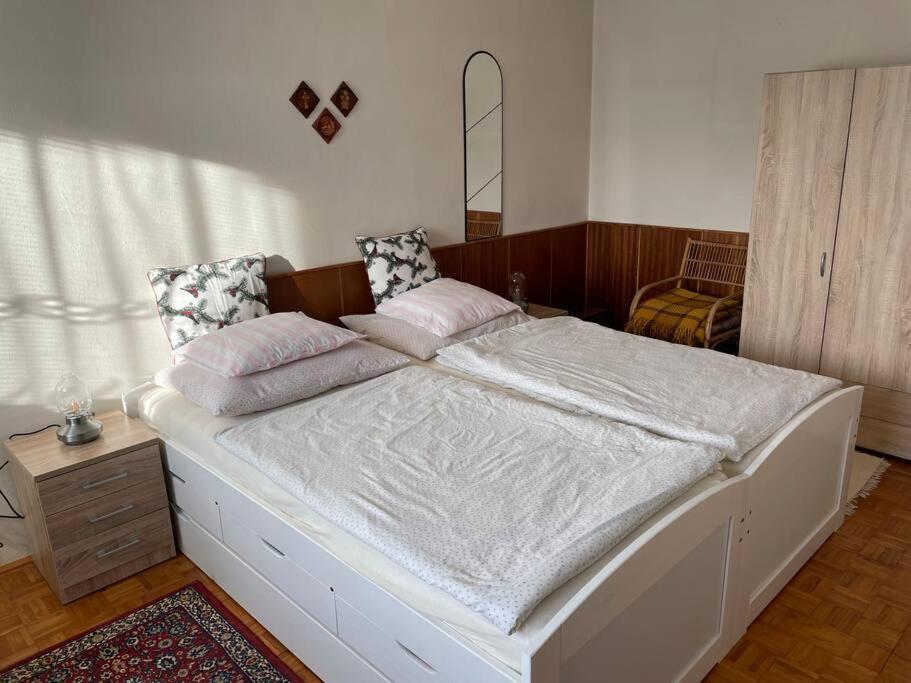 Villa Oddych Pri Martinskych Holiach /Mountains Vacation Extérieur photo